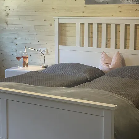 Nagelfluhhaus Hirsch Gæstehus 3*
