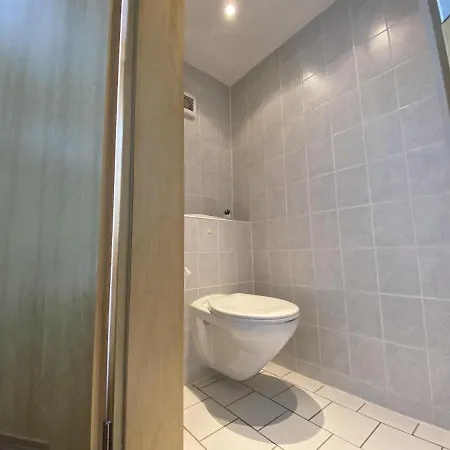 Nagelfluhhaus Hirsch Szálloda 3*