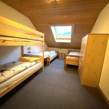 Nagelfluhhaus Hirsch Hotel 3*